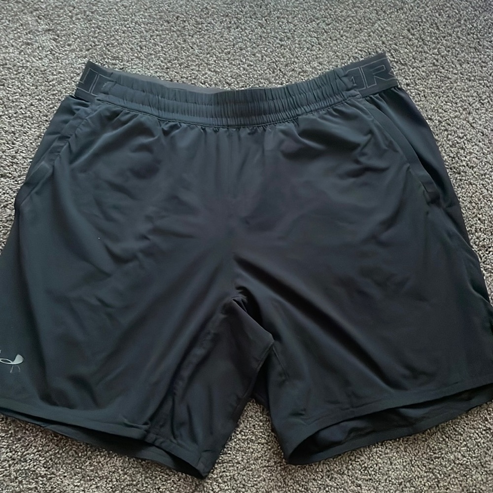 Mens Under Amor Athletic shorts XL